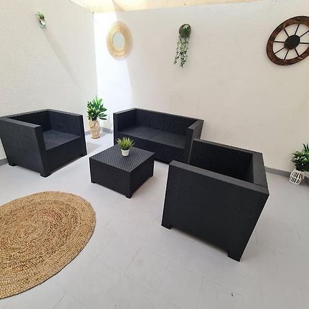 Beautiful Apartment With Patio Τορεβιέχα Εξωτερικό φωτογραφία